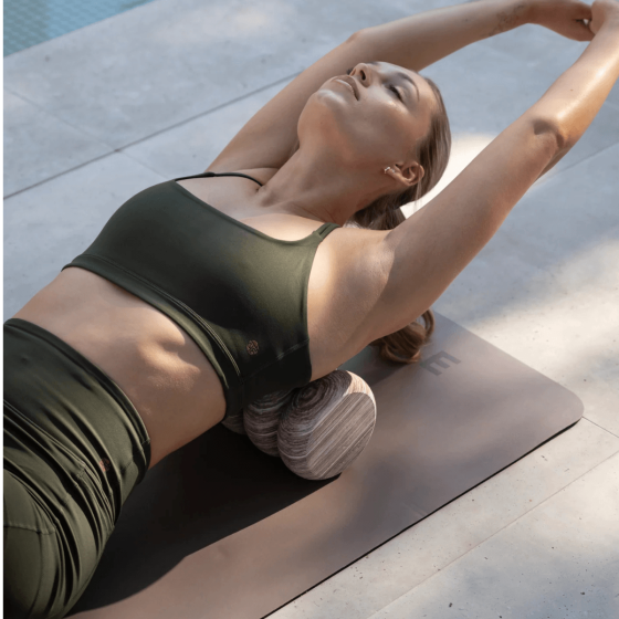 Soothe & Restore Sculpted Roller 30 cm, Bahe   
